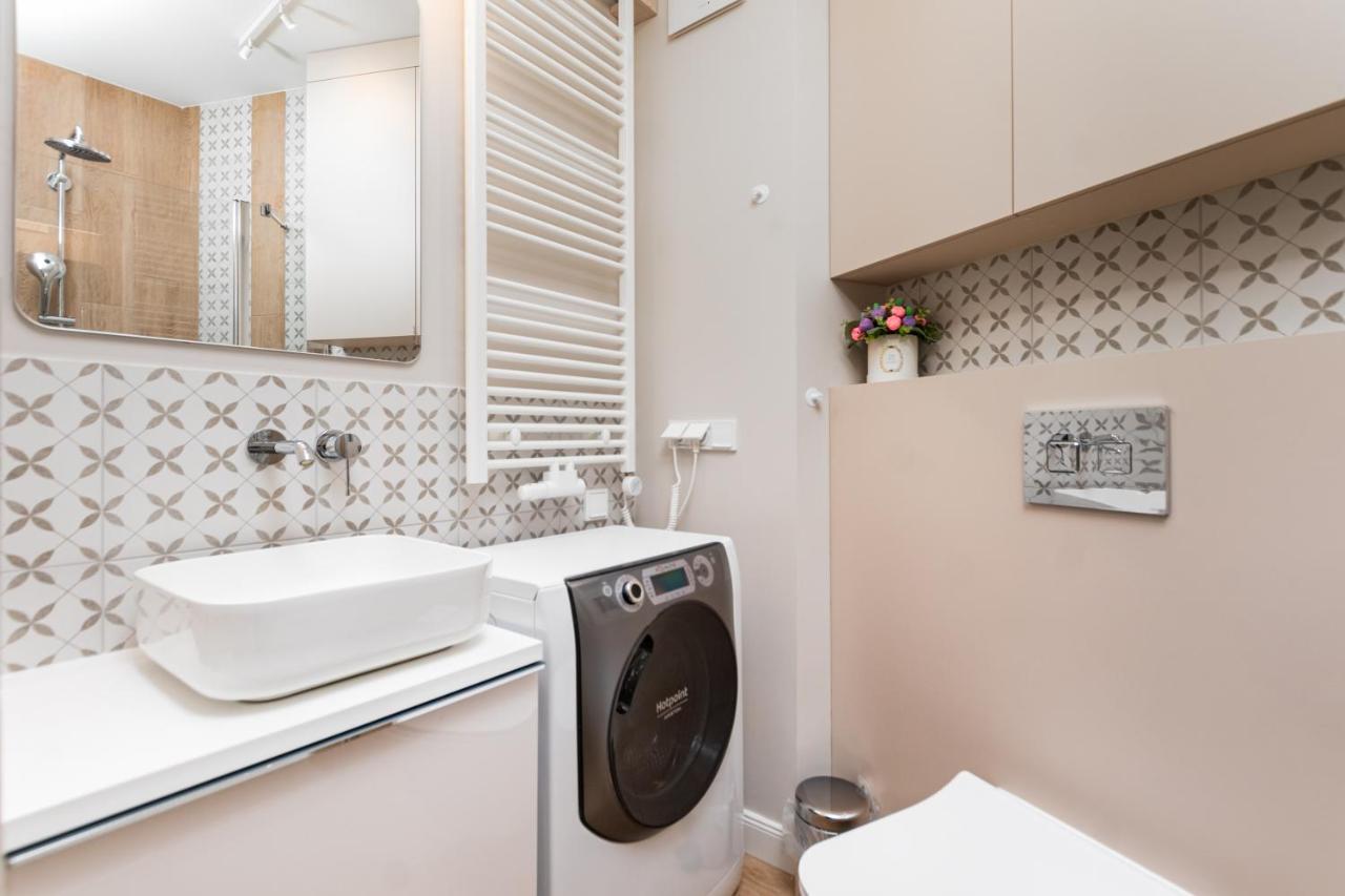Apartament Solidarnosci By Your Freedom 바르샤바 외부 사진